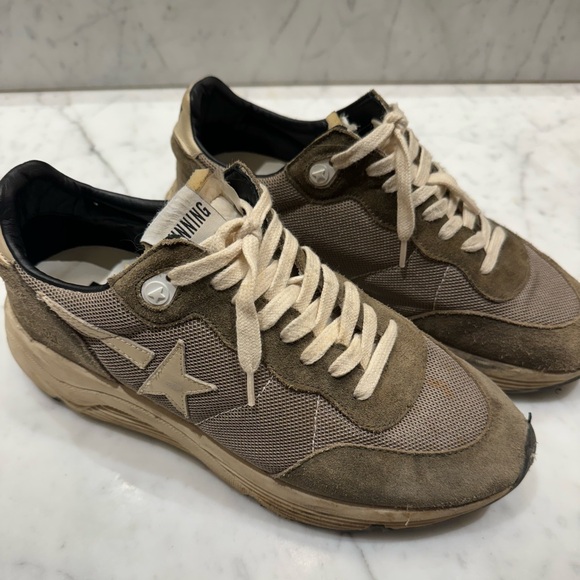 Golden Goose Green Sneaker - Picture 1 of 5
